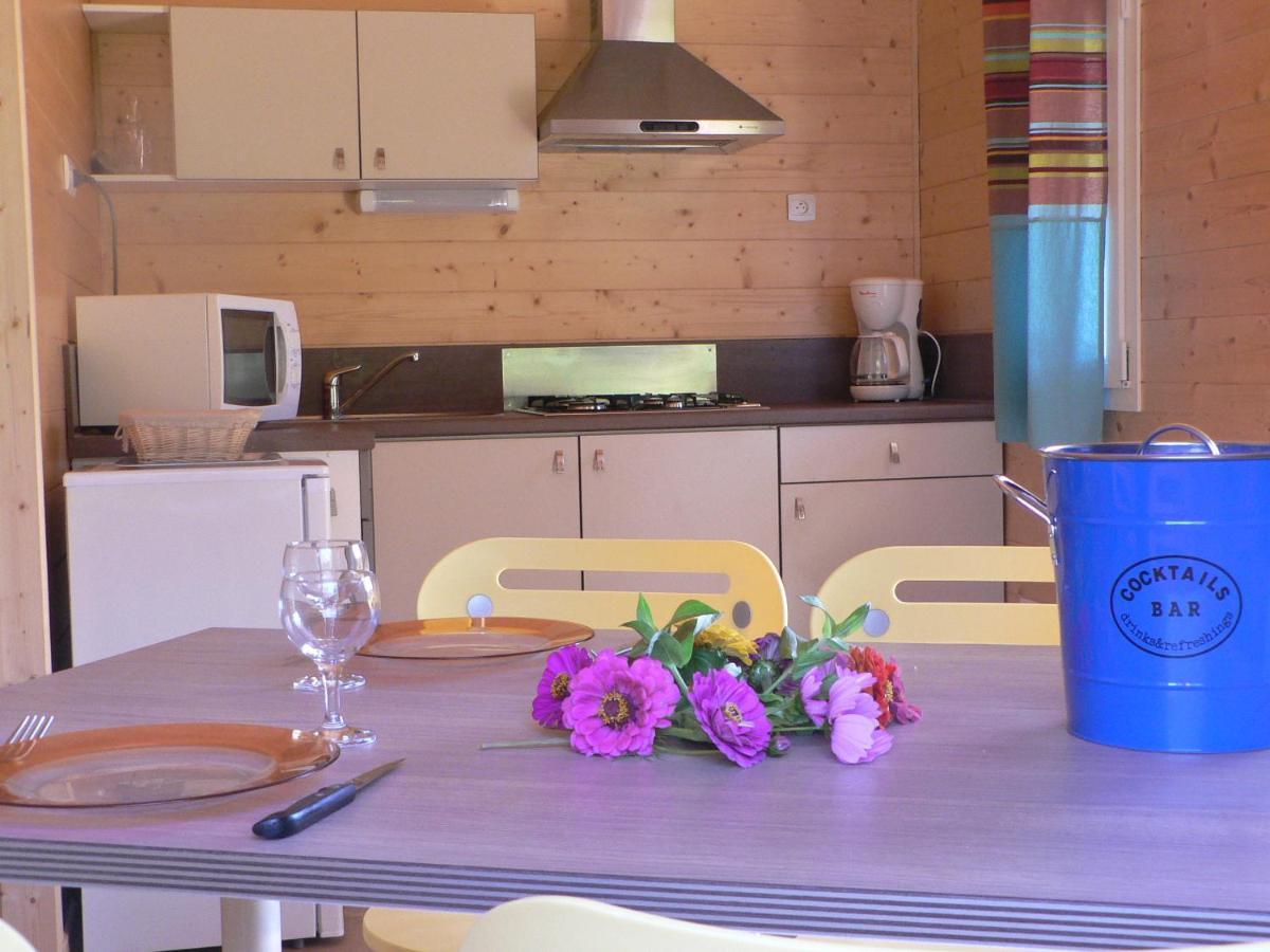Camping Le Pont D'Allagnon Lempdes sur Allagnon Exteriér fotografie